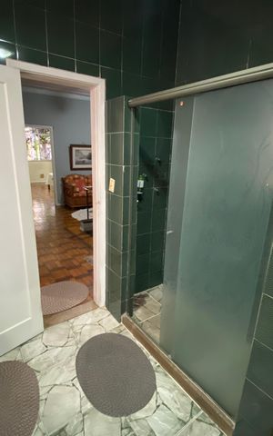Casa à venda com 340m², 4 quartos e 3 vagas