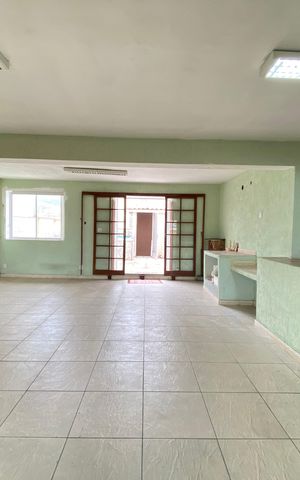 Casa à venda com 340m², 4 quartos e 3 vagas