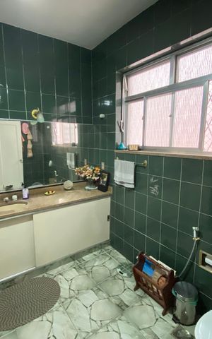 Casa à venda com 340m², 4 quartos e 3 vagas
