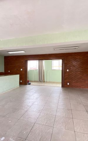 Casa à venda com 340m², 4 quartos e 3 vagas