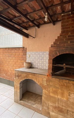 Casa à venda com 340m², 4 quartos e 3 vagas