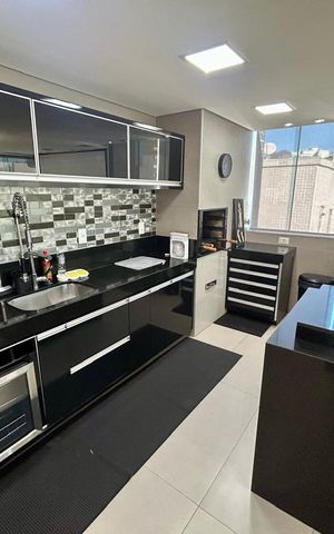 Apartamento para alugar com 220m², 3 quartos e 2 vagas