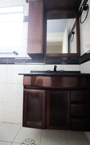 Apartamento à venda com 65m², 2 quartos e 1 vagaBanheiro Social