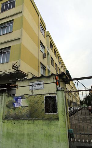 Apartamento à venda com 57m², 2 quartos e 1 vagaFachada