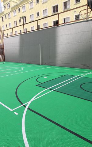 Apartamento para alugar com 77m², 2 quartos e 1 vagaÁrea comum - Quadra Esportiva