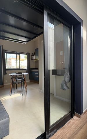 Studio para alugar com 28m², 1 quarto e sem vaga Studio para alugar com 28m², 1 quarto e sem vagaVaranda