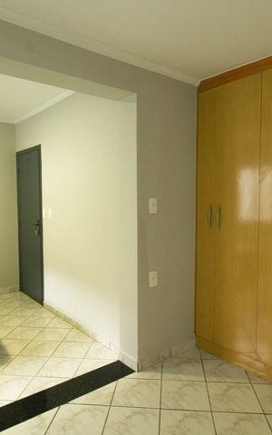 Casa à venda com 163m², 2 quartos e 2 vagas Casa à venda com 163m², 2 quartos e 2 vagasSuite