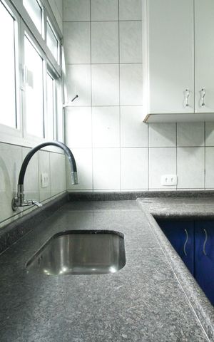 Casa à venda com 163m², 2 quartos e 2 vagas Casa à venda com 163m², 2 quartos e 2 vagasCozinha