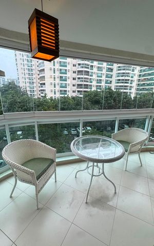 Apartamento à venda com 99m², 3 quartos e 1 vaga Apartamento à venda com 99m², 3 quartos e 1 vagaVaranda
