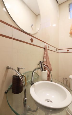 Casa à venda com 147m², 2 quartos e 3 vagasLavabo