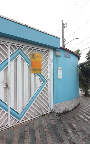 Casa à venda com 147m², 2 quartos e 3 vagasFachada
