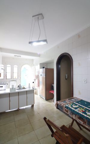 Casa à venda com 147m², 2 quartos e 3 vagasCozinha 