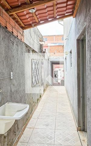 Casa à venda com 125m², 4 quartos e sem vagaÁrea de serviço