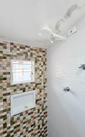 Casa para alugar com 160m², 4 quartos e 2 vagasBanheiro Suíte 1