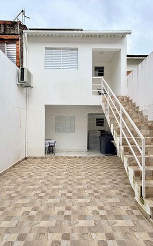 Casa para alugar com 160m², 4 quartos e 2 vagasQuintal 
