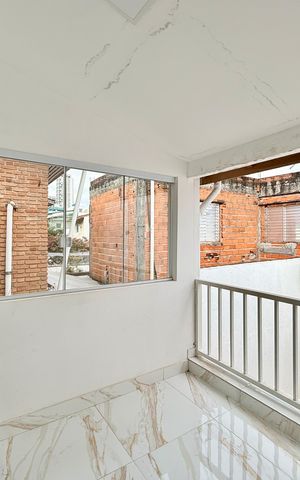 Casa para alugar com 160m², 4 quartos e 2 vagasSacada Suíte 1