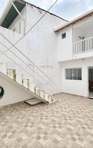 Casa para alugar com 160m², 4 quartos e 2 vagasQuintal 