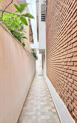 Casa para alugar com 160m², 4 quartos e 2 vagasQuintal Lateral