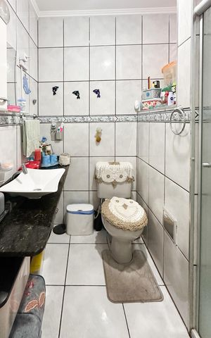Casa à venda com 80m², 2 quartos e 1 vaga Casa à venda com 80m², 2 quartos e 1 vagaBanheiro Social