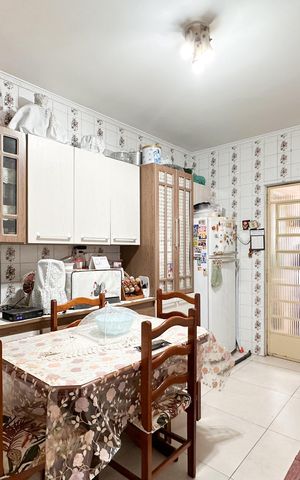Casa à venda com 80m², 2 quartos e 1 vaga Casa à venda com 80m², 2 quartos e 1 vagaCozinha