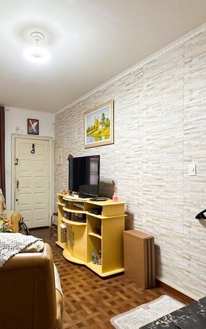 Casa à venda com 80m², 2 quartos e 1 vaga Casa à venda com 80m², 2 quartos e 1 vagaSala