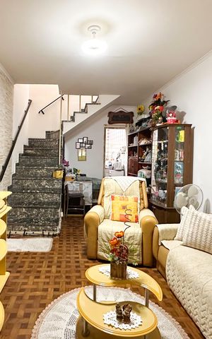 Casa à venda com 80m², 2 quartos e 1 vaga Casa à venda com 80m², 2 quartos e 1 vagaSala