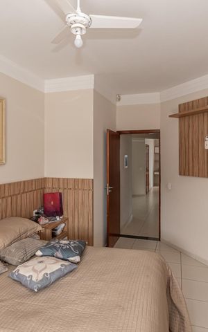 Casa à venda com 154m², 3 quartos e 4 vagas Casa à venda com 154m², 3 quartos e 4 vagasSuite