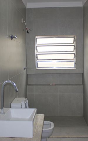 Casa à venda com 210m², 3 quartos e sem vagaBanheiro social