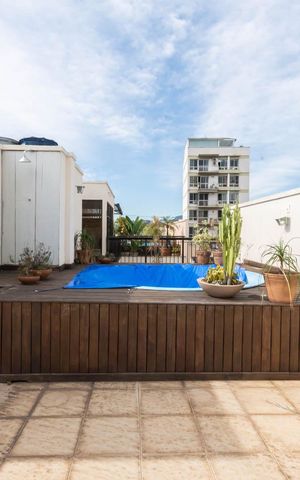 Apartamento à venda com 210m², 3 quartos e 2 vagasCobertura