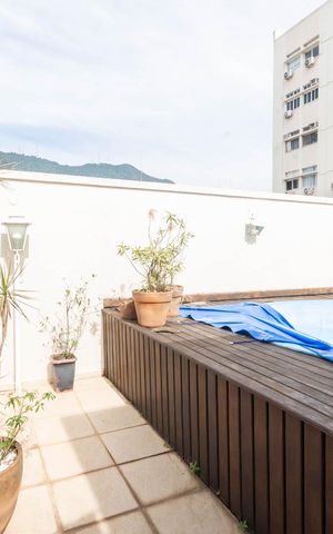Apartamento à venda com 210m², 3 quartos e 2 vagasBanheiro Cobertura
