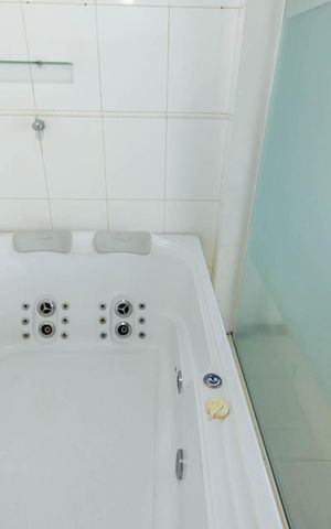 Apartamento à venda com 210m², 3 quartos e 2 vagasBanheiro Suíte