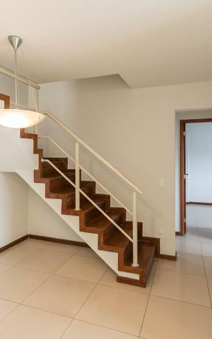 Apartamento à venda com 210m², 3 quartos e 2 vagasSala