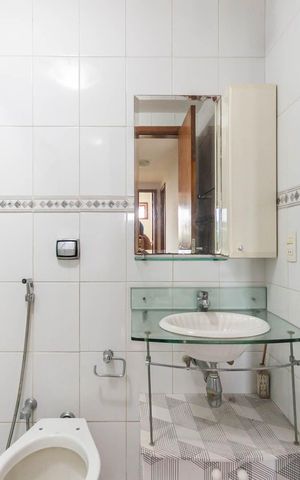 Apartamento à venda com 210m², 3 quartos e 2 vagasBanheiro 1