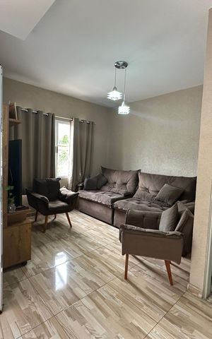 Casa à venda com 110m², 3 quartos e 2 vagas Casa à venda com 110m², 3 quartos e 2 vagasSala