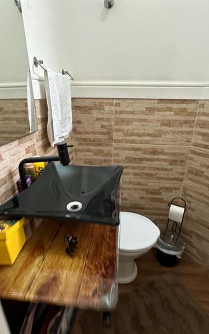 Casa à venda com 110m², 3 quartos e 2 vagas Casa à venda com 110m², 3 quartos e 2 vagasLavabo