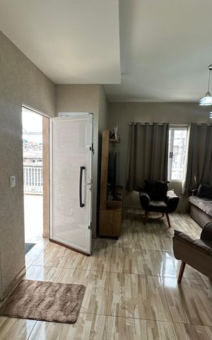 Casa à venda com 110m², 3 quartos e 2 vagas Casa à venda com 110m², 3 quartos e 2 vagasSala