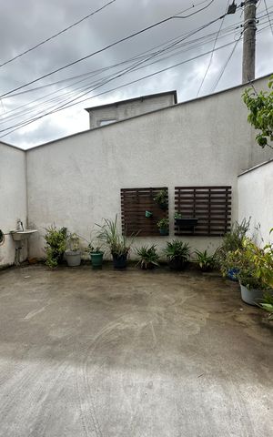Casa à venda com 110m², 3 quartos e 2 vagas Casa à venda com 110m², 3 quartos e 2 vagasGaragem
