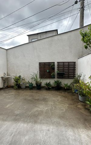 Casa à venda com 110m², 3 quartos e 2 vagas Casa à venda com 110m², 3 quartos e 2 vagasGaragem