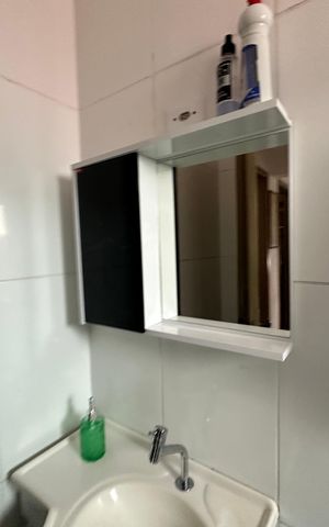 Casa à venda com 110m², 3 quartos e 2 vagas Casa à venda com 110m², 3 quartos e 2 vagasBanheiro Social