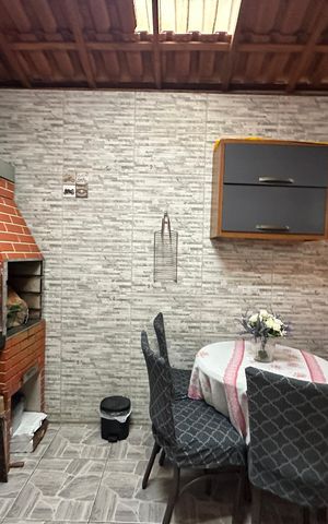 Casa à venda com 110m², 3 quartos e 2 vagas Casa à venda com 110m², 3 quartos e 2 vagasQuintal