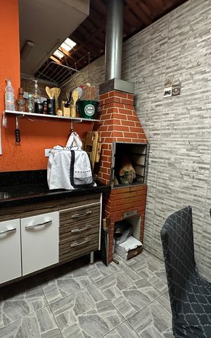 Casa à venda com 110m², 3 quartos e 2 vagas Casa à venda com 110m², 3 quartos e 2 vagasQuintal