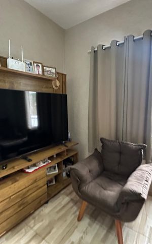 Casa à venda com 110m², 3 quartos e 2 vagas Casa à venda com 110m², 3 quartos e 2 vagasSala