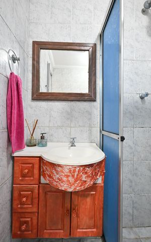 Casa para alugar com 30m², 1 quarto e sem vagaBanheiro