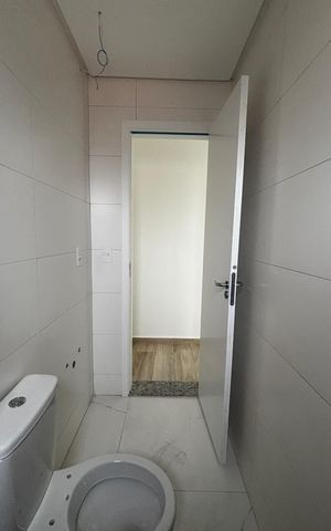 Apartamento para alugar com 60m², 2 quartos e 2 vagas Apartamento para alugar com 60m², 2 quartos e 2 vagasBanheiro