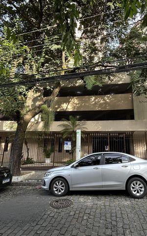 Apartamento à venda com 90m², 3 quartos e 1 vagaFachada + placa