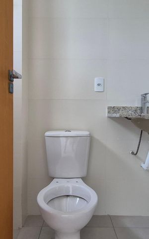 Apartamento à venda com 54m², 2 quartos e 2 vagas Apartamento à venda com 54m², 2 quartos e 2 vagasBanheiro da suíte