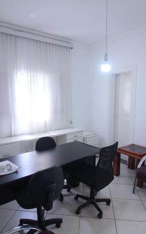 Casa para alugar com 200m², 4 quartos e sem vagaSala
