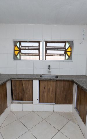 Casa para alugar com 200m², 4 quartos e sem vagaCozinha