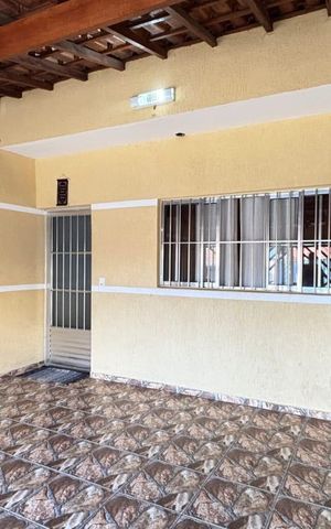 Casa à venda com 125m², 2 quartos e 2 vagasGaragem