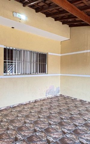 Casa à venda com 125m², 2 quartos e 2 vagasGaragem